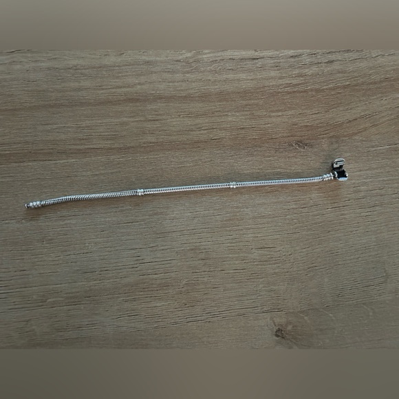 pandora bracelet - Picture 2 of 7